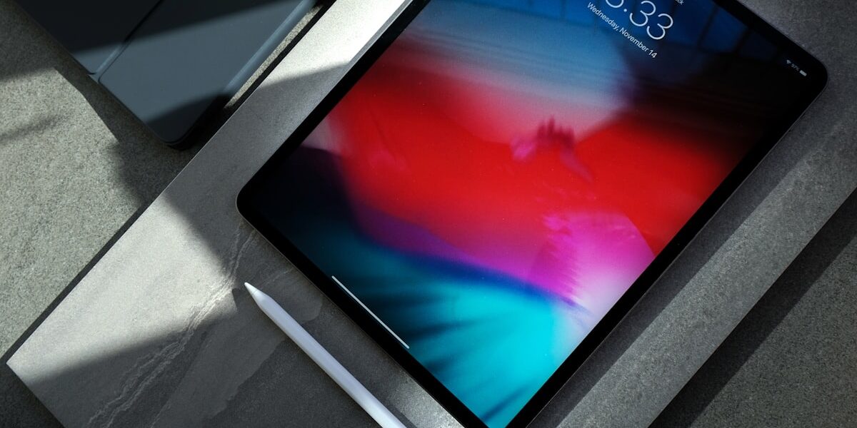 iPad Pro M4 vs Samsung Galaxy Tab S10 Ultra: Which Tablet Wins?
