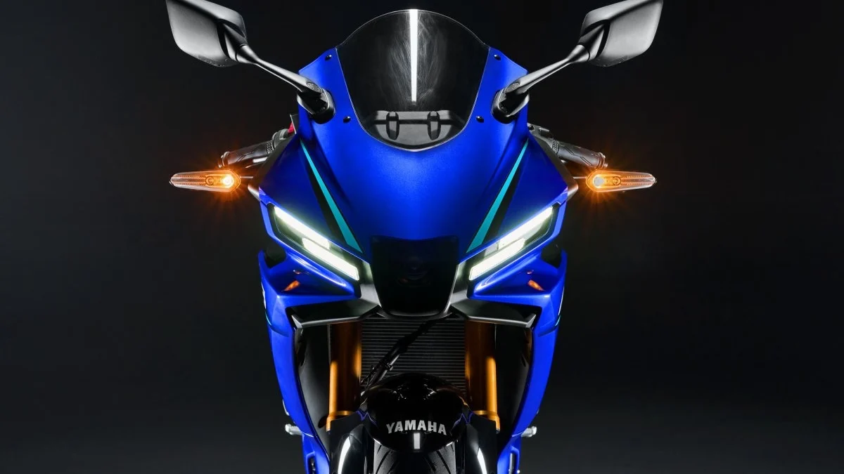 Yamaha YZF-R2 Launched in India at Rs 2.30 Lakh: Full Specs, Colours and Variants
