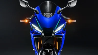 Yamaha YZF-R2 Launched in India at Rs 2.30 Lakh: Full Specs, Colours and Variants