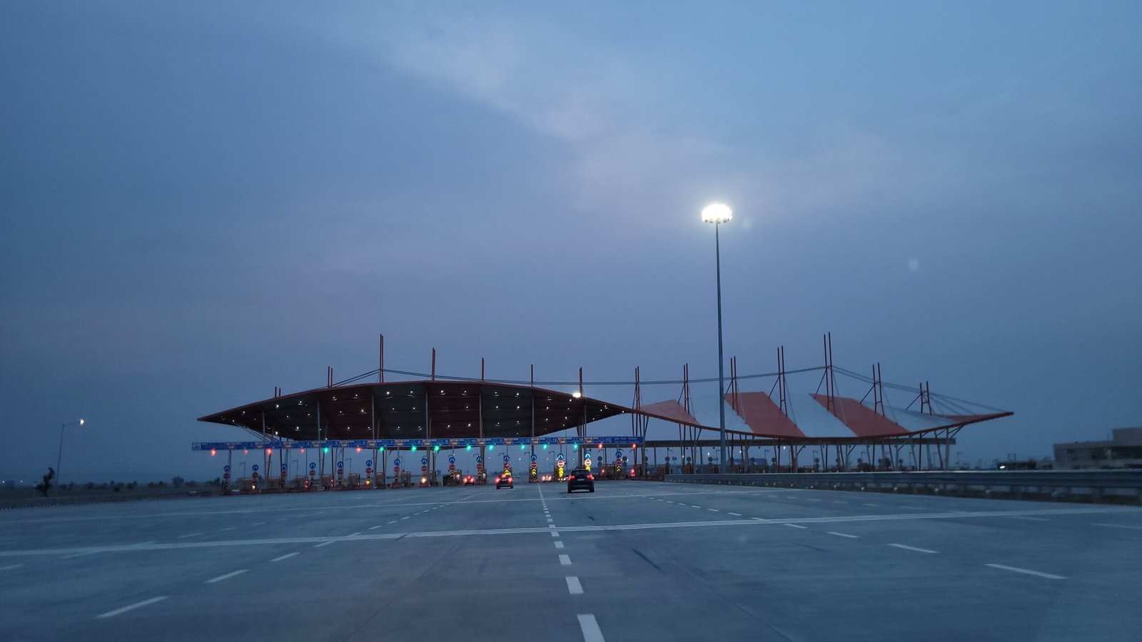 Toll plaza on the Delhi-Mumbai Expressway