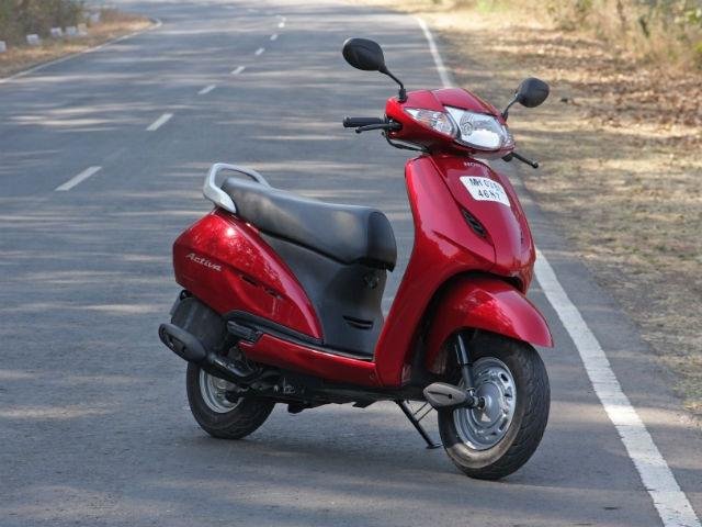 Honda Activa scooter, an example of a pre-2019 registered two-wheeler now covered by HSRP enforcement