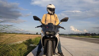 Yamaha YZF-R2 vs KTM RC 200: Which 200cc Supersport Should You Actually Buy?