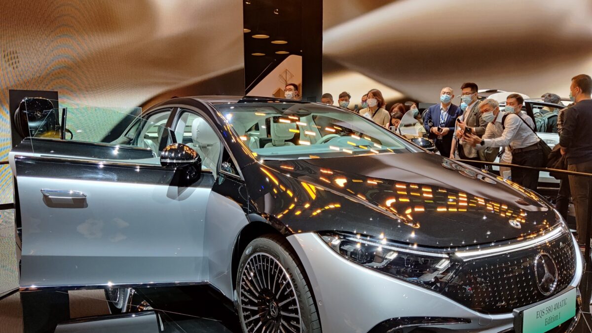Solid-State EV Batteries Just Got a Real Factory Plan