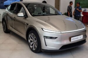 Tesla Model Y L Review: The 496 HP Six-Seat Model Y That Finally Fixes the Third Row