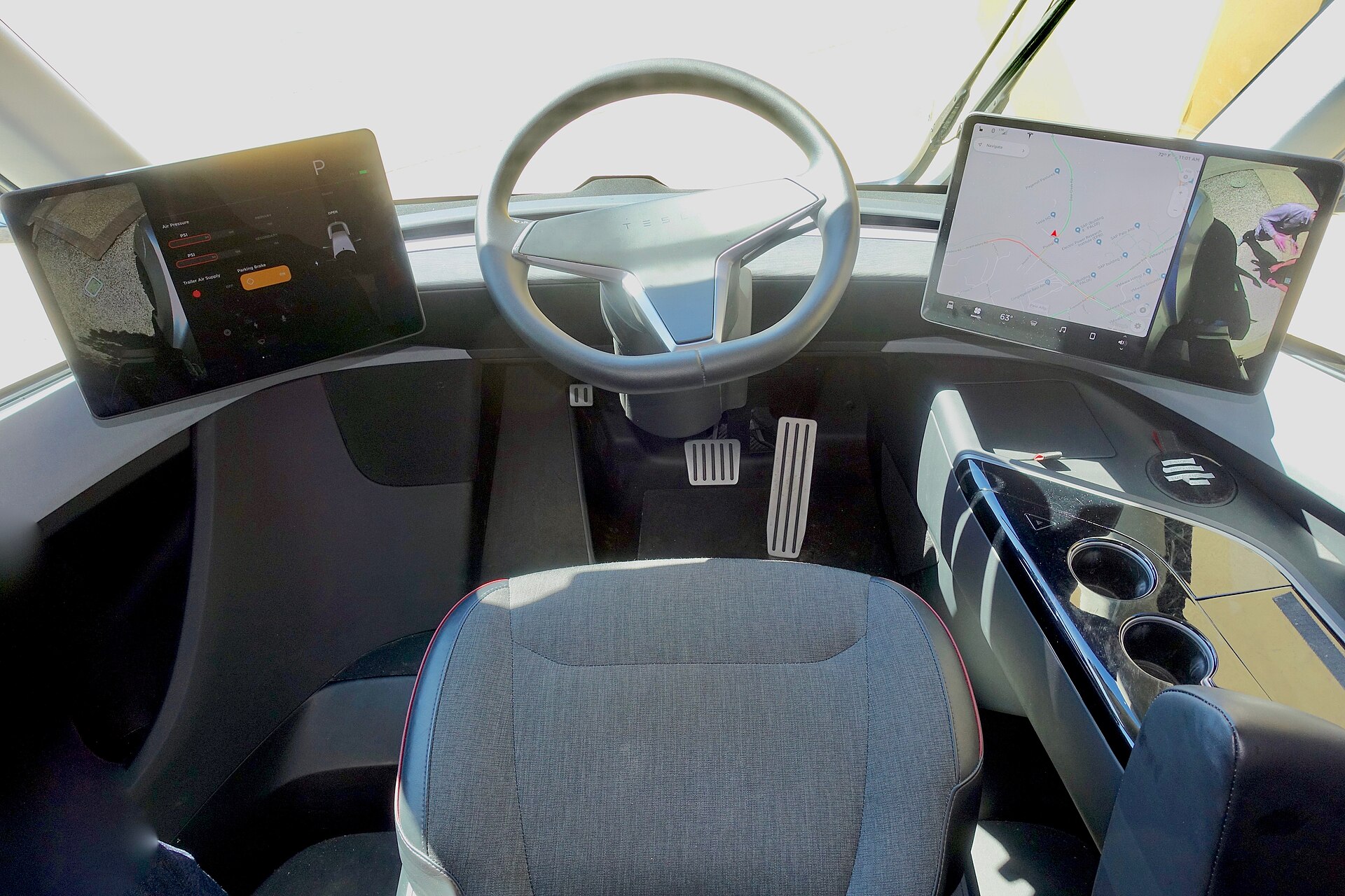 Interior cockpit of the Tesla Semi