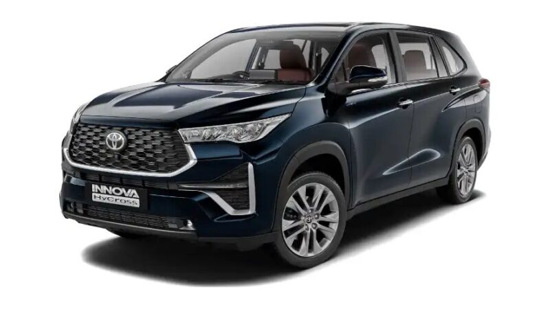 Toyota Innova Hycross