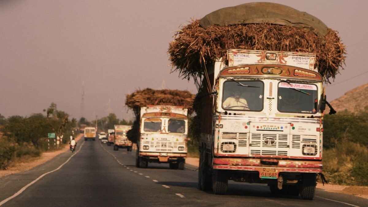 MoRTH Wants Every New Vehicle Talking to Each Other by 2028: India’s V2V Mandate, Decoded