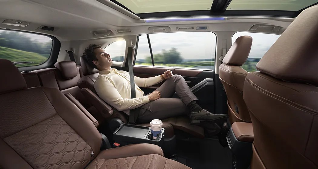 Toyota Innova Hycross, interior