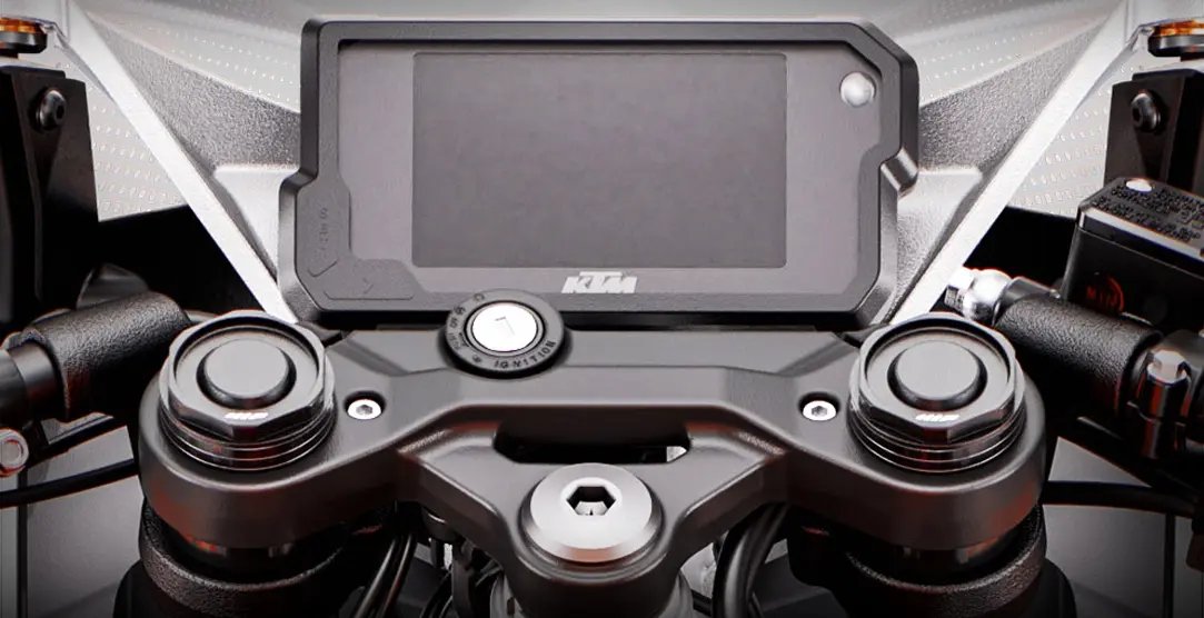 KTM RC 200, interior