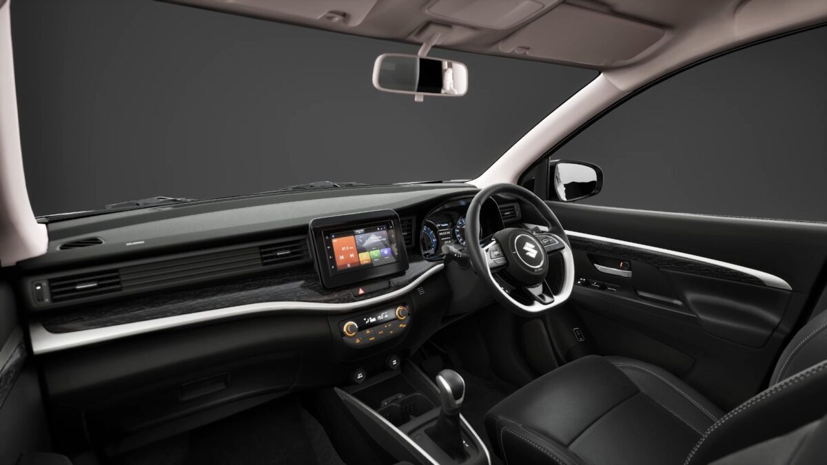 Maruti Suzuki XL6, interior