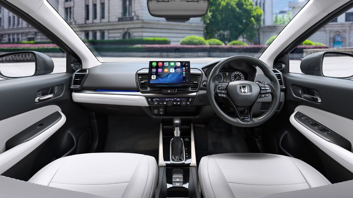 Honda City, interior