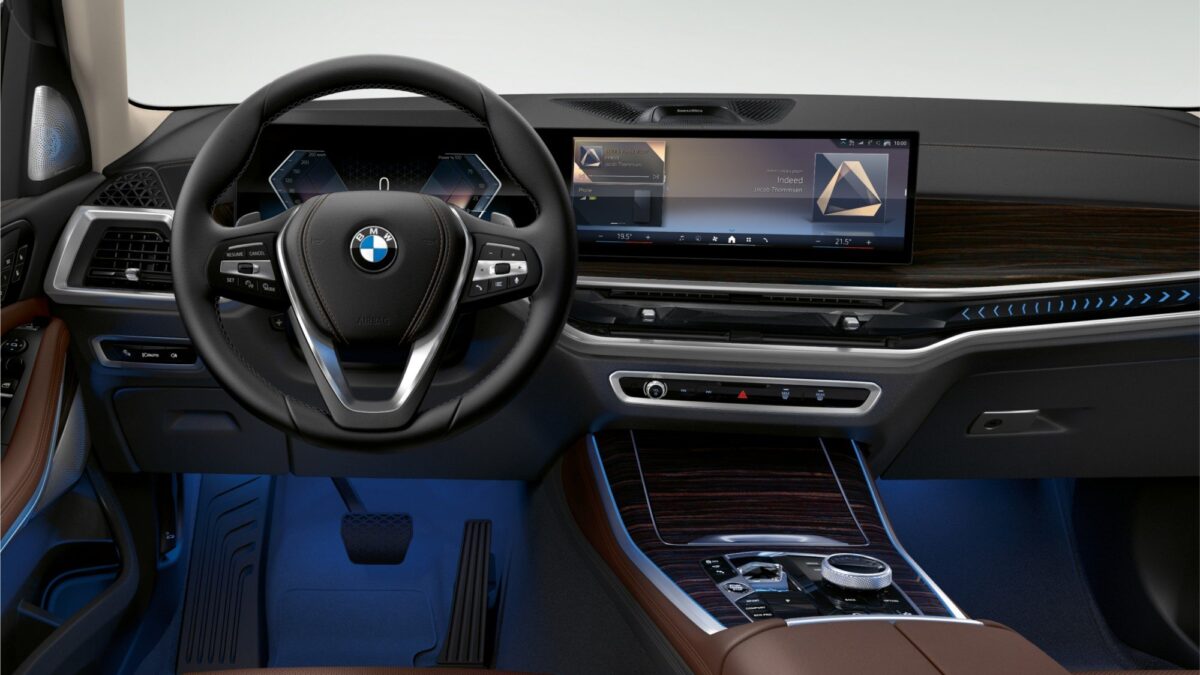BMW X5, interior