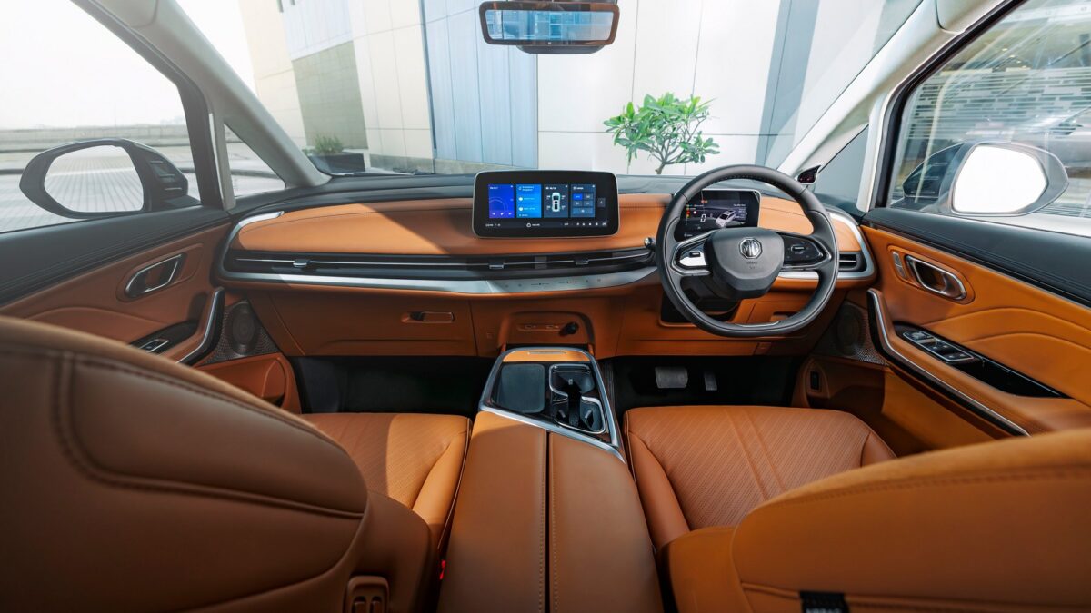 MG M9 EV, interior
