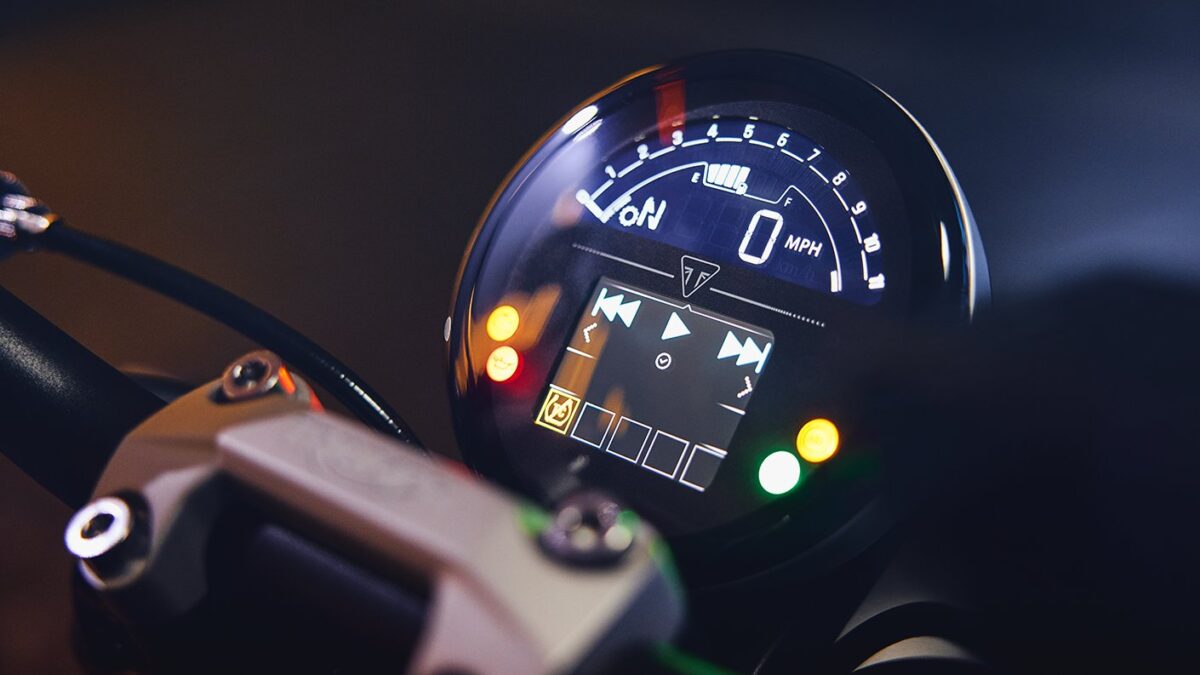 Triumph Trident 660, interior