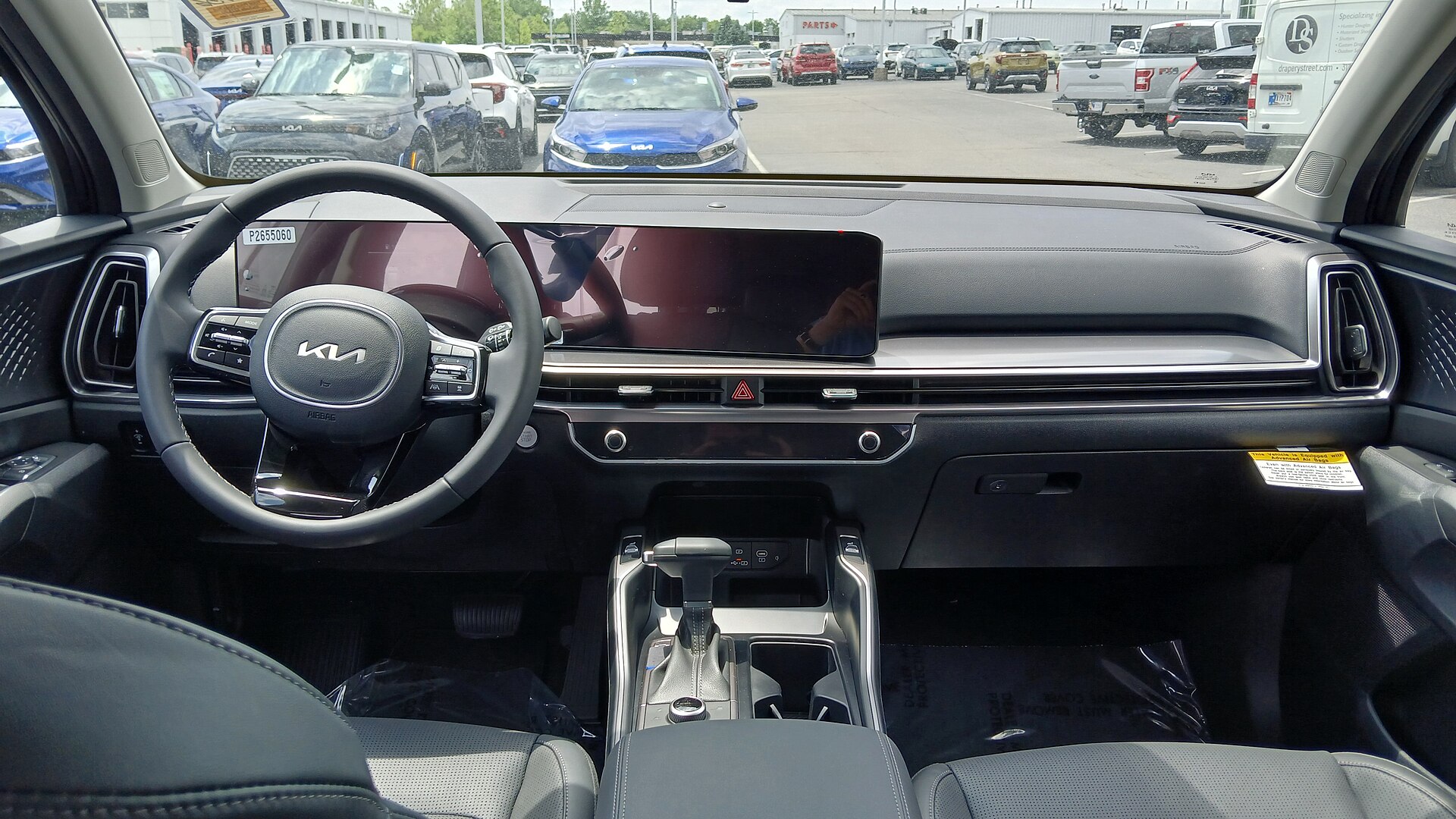 Kia Sorento 2026 facelift interior cabin with dual screens