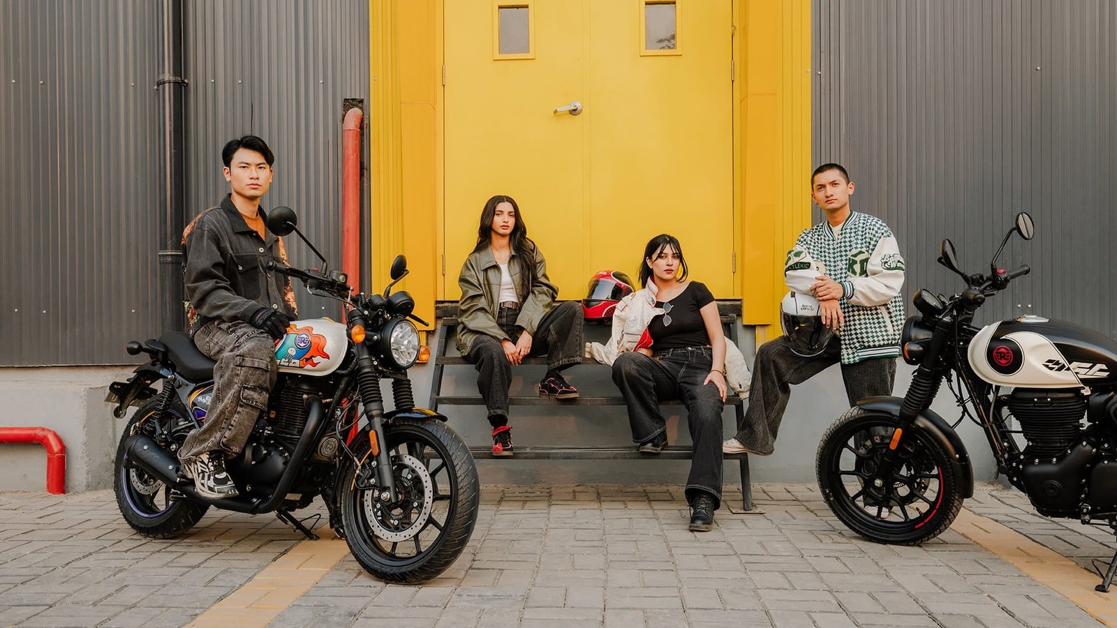 Royal Enfield Hunter 350, with the crew in the city