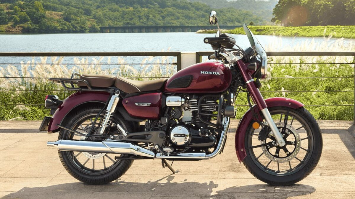 Honda CB350 (retro, old name), lifestyle