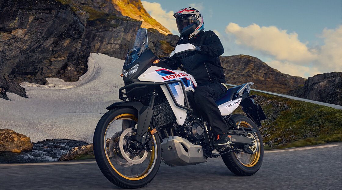 Honda XL750 Transalp, lifestyle
