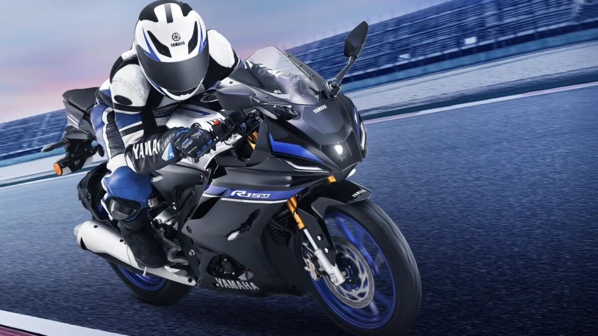 Yamaha R15M, lifestyle