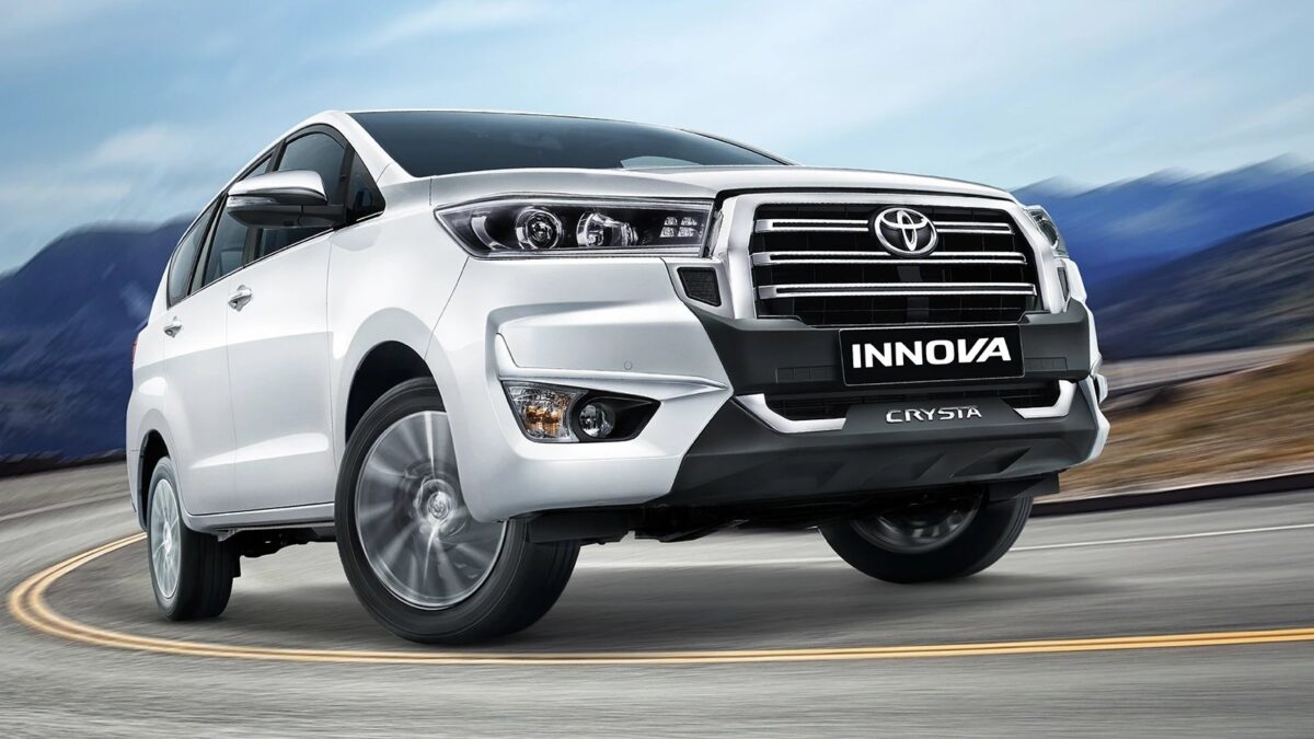 Toyota Innova Crysta, lifestyle