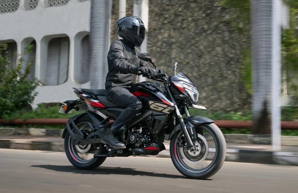 Bajaj Pulsar NS160, lifestyle