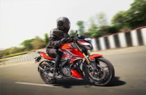 Bajaj Pulsar N250 vs TVS Apache RTR 200 4V: More cc or More Tech for Your ₹1.4 Lakh?
