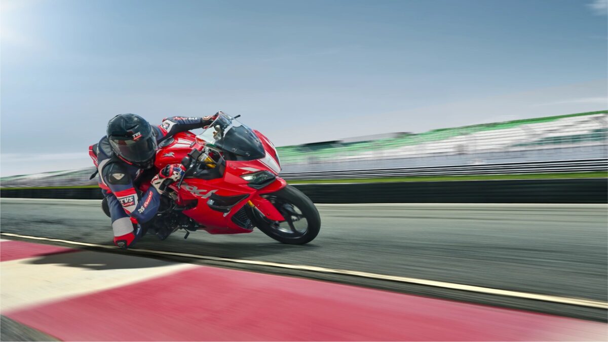 TVS Apache RR 310, lifestyle