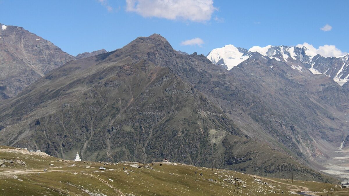 Himachal’s Road-Trip Toll U-Turn: What Driving to Manali or Spiti Actually Costs This Festive Season