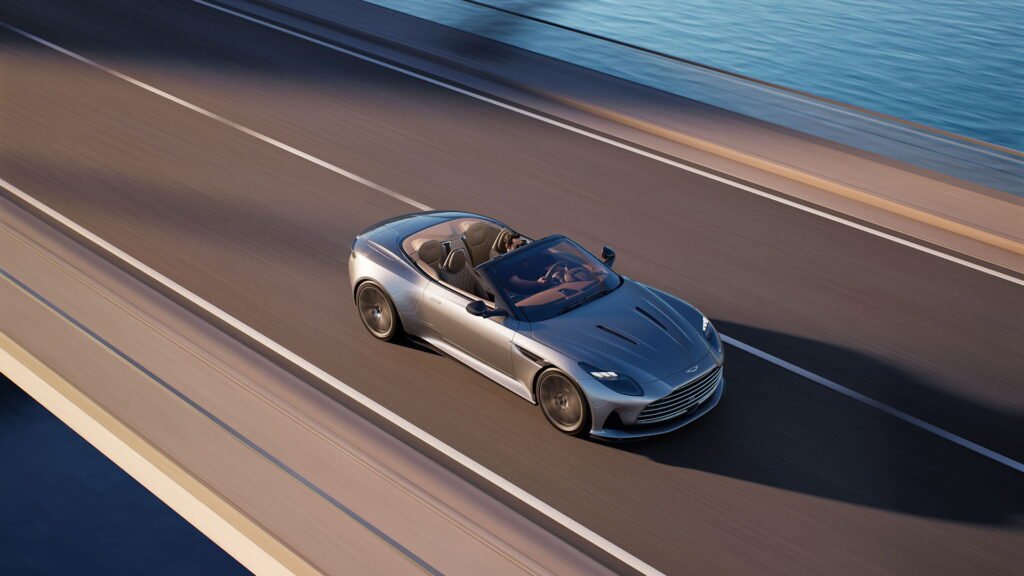 Aston Martin DB12 Volante, lifestyle