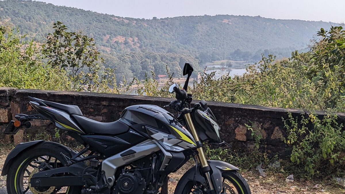 Bajaj’s ₹12,000 Pulsar Offer: Who Actually Gets It?