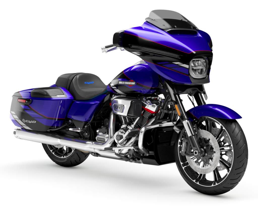 Harley-Davidson CVO Street Glide in Blue Streak