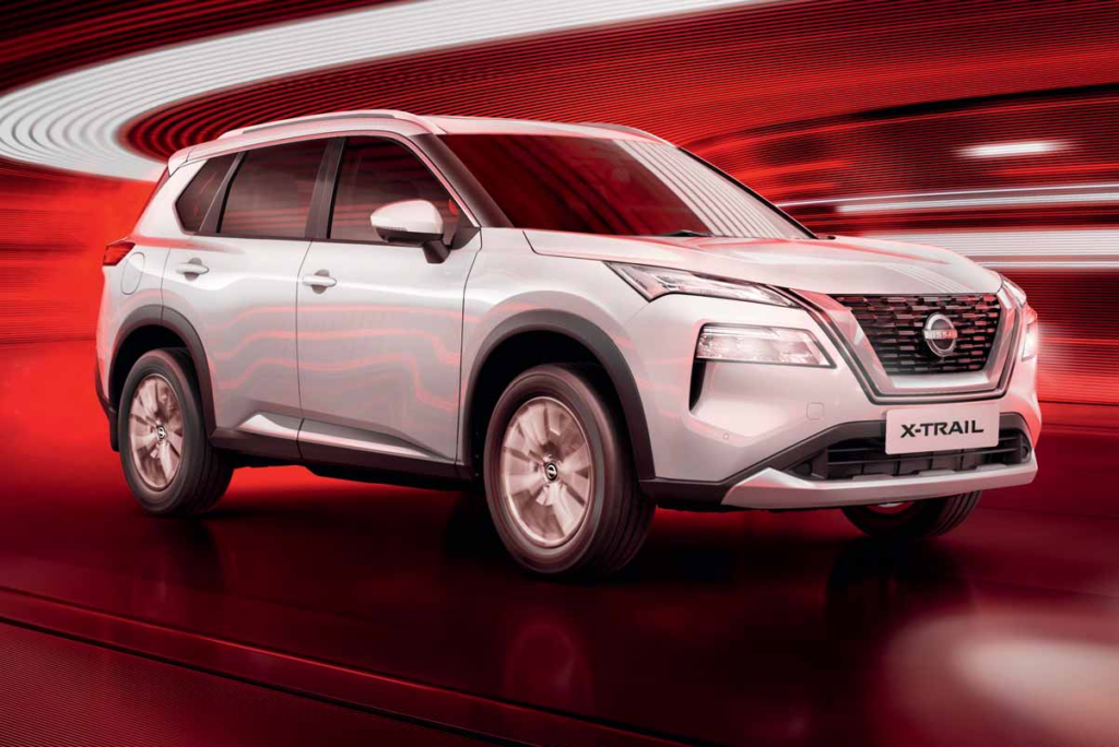 Nissan X-Trail in Pearl White