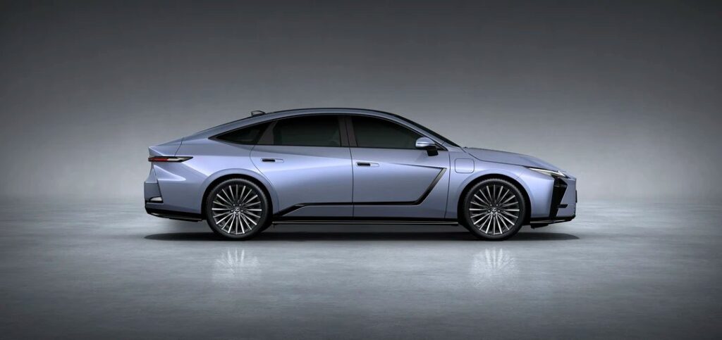 Lexus ES 500e