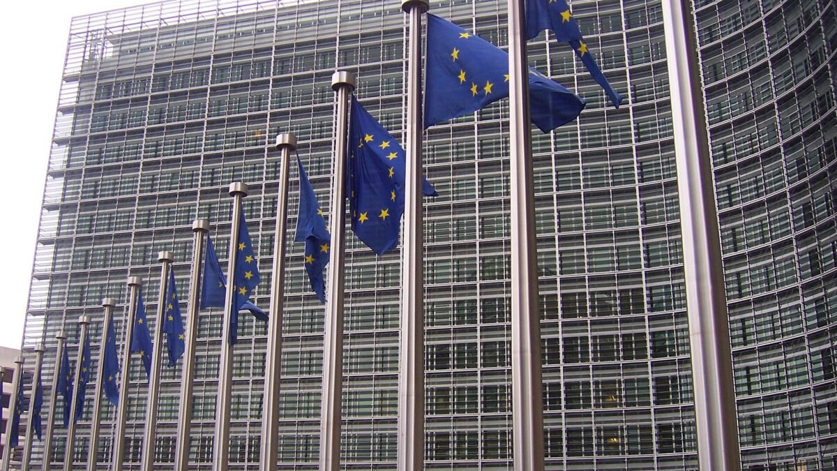 France, Germany Water Down EU’s 2035 Combustion Car Ban
