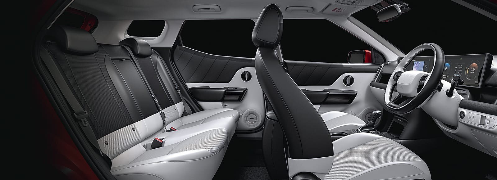 Hyundai Bayon front and rear seats, light grey interior
