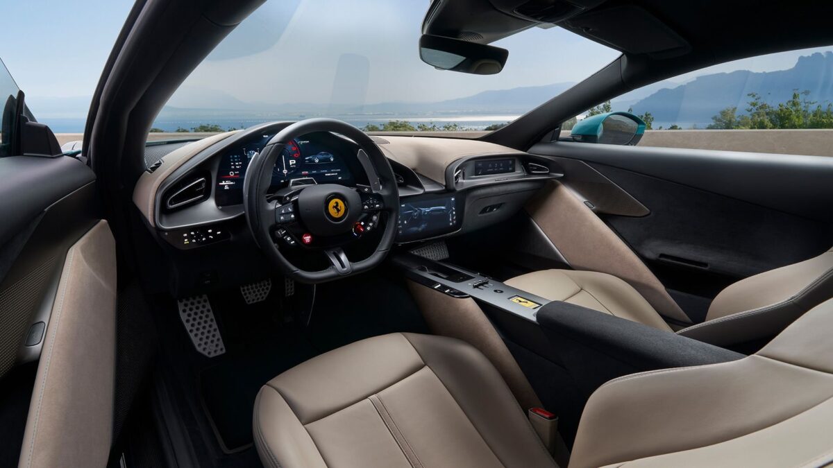 Ferrari Amalfi, interior