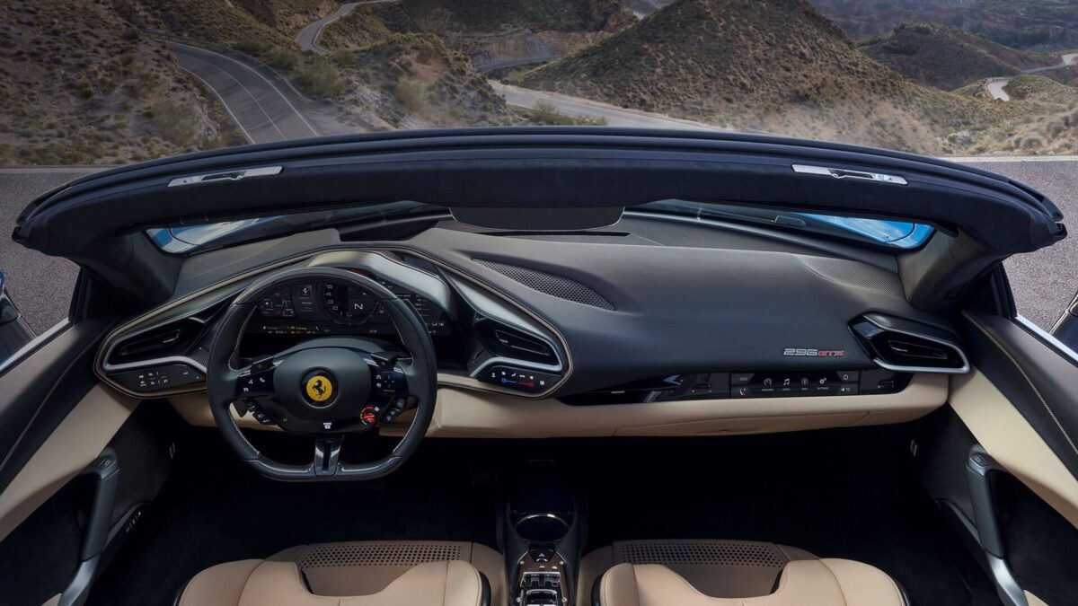 Ferrari 296 GTS, interior