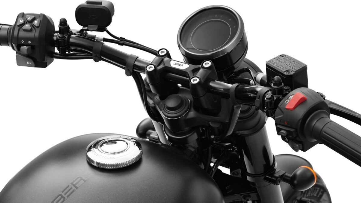 Jawa 42 Bobber, interior