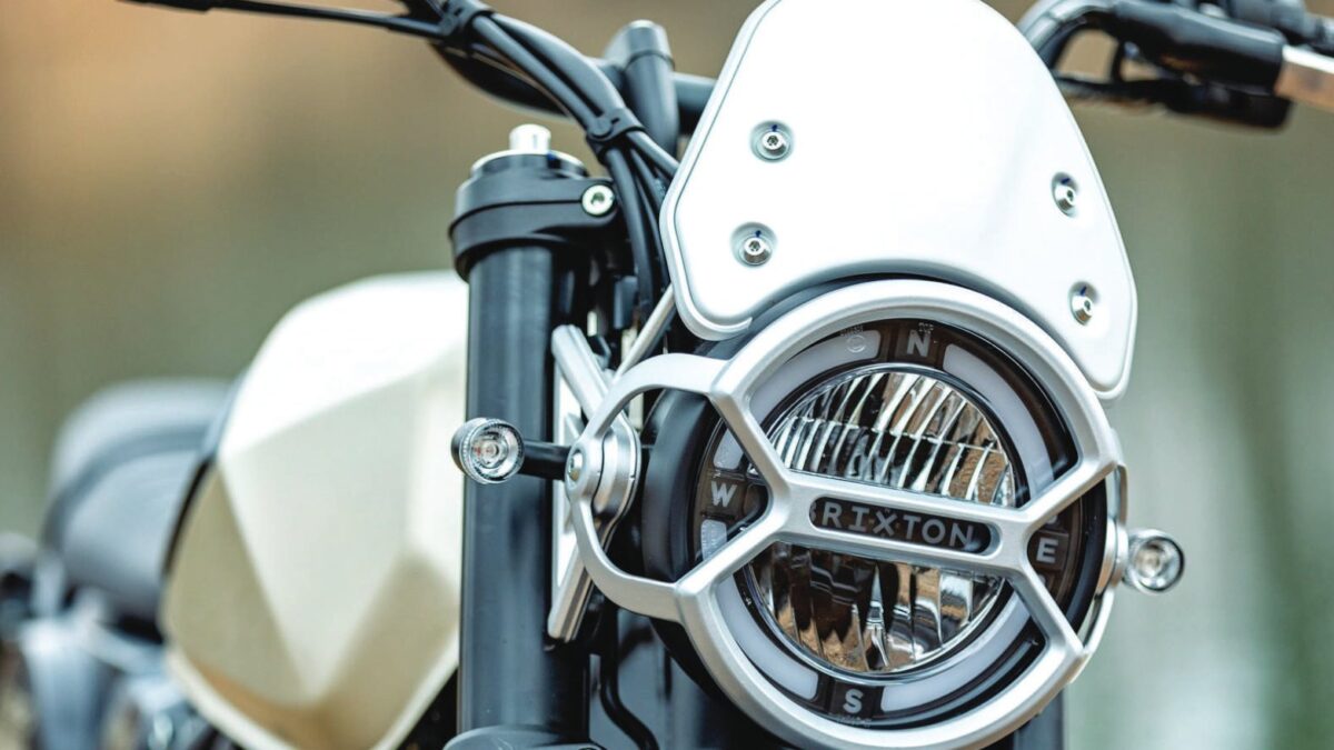 Brixton Crossfire 500 XC, interior