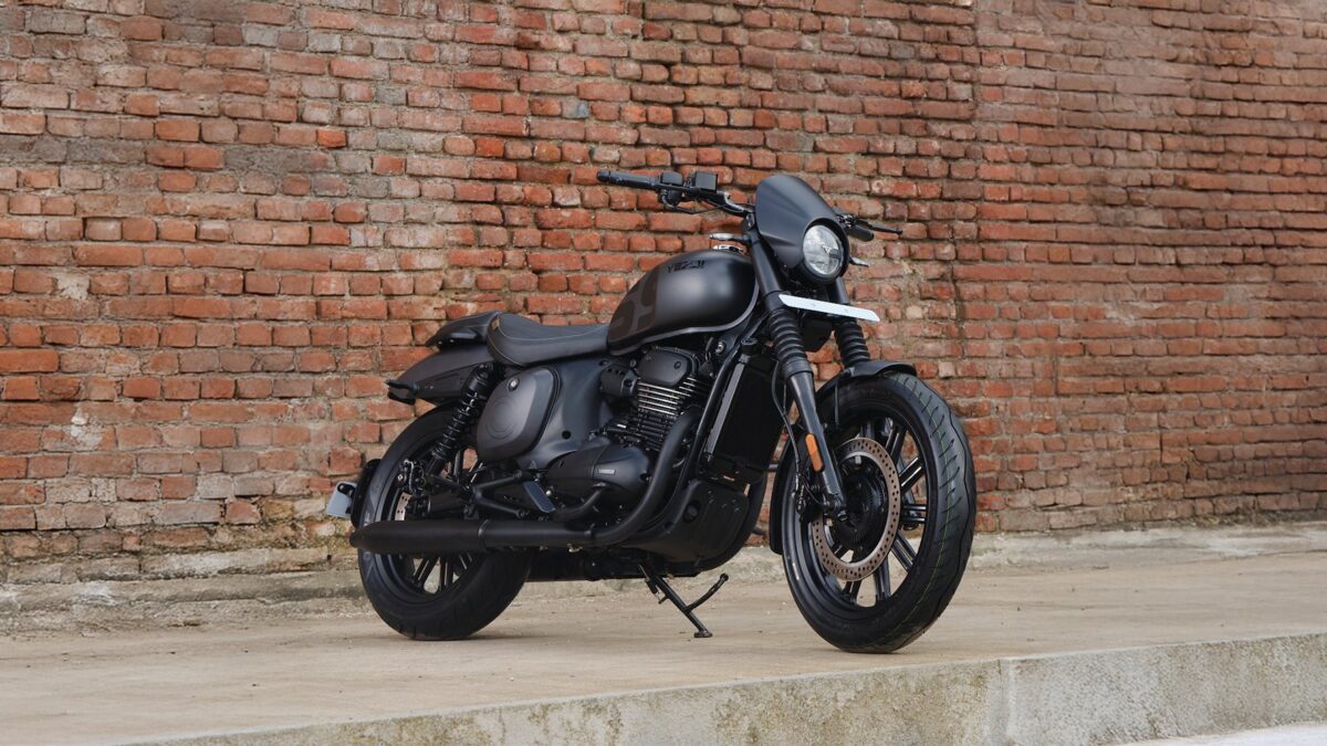 Yezdi Roadster, lifestyle