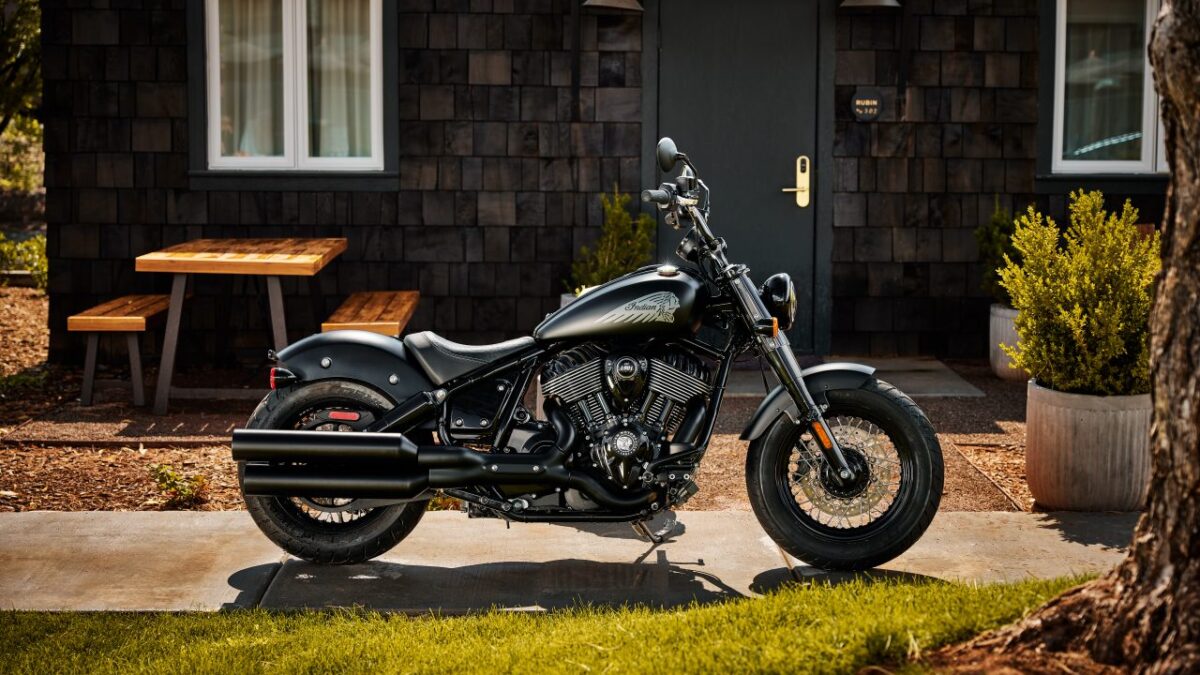 Indian Chief Bobber Dark Horse, lifestyle