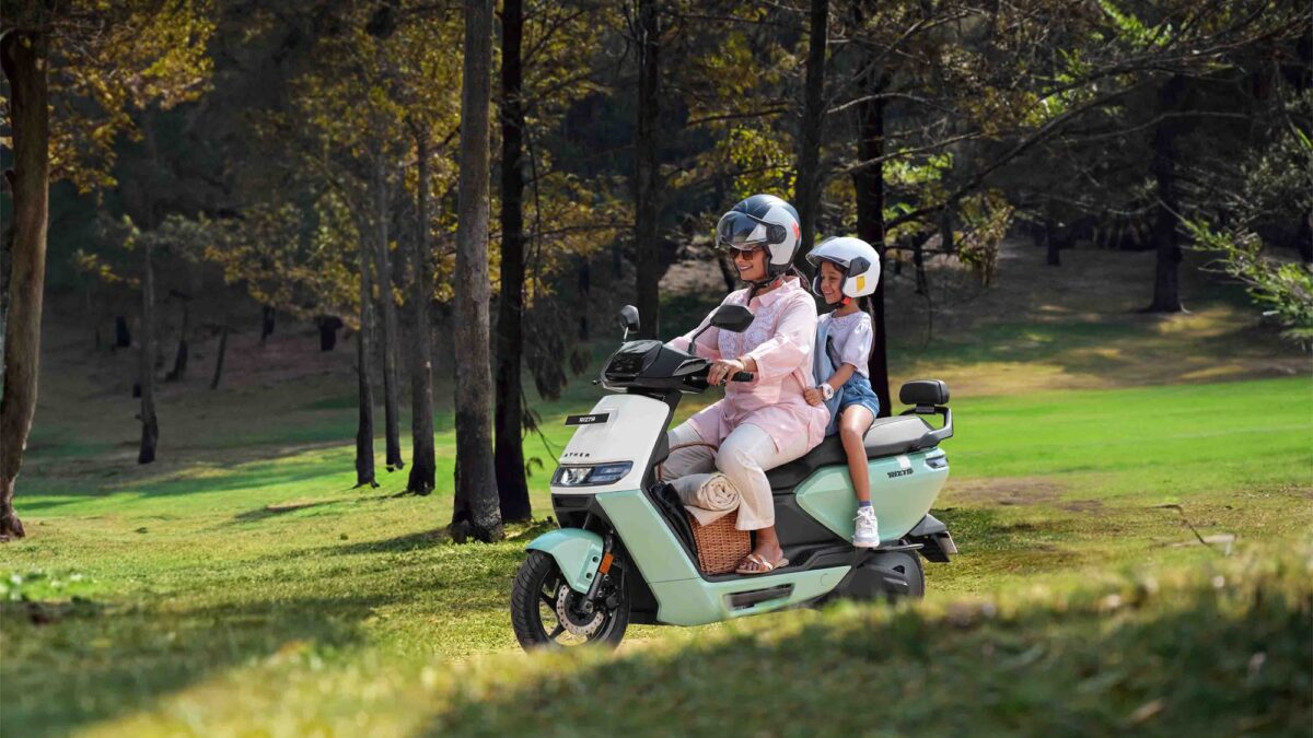 Ather Rizta, lifestyle