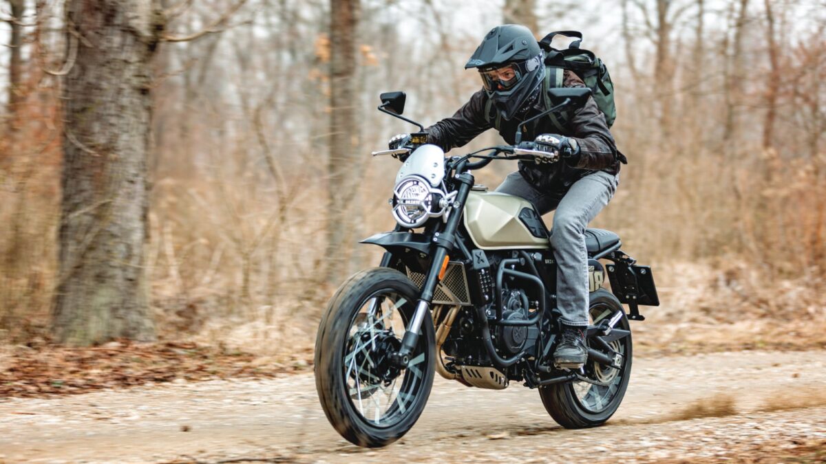 Brixton Crossfire 500 XC, lifestyle