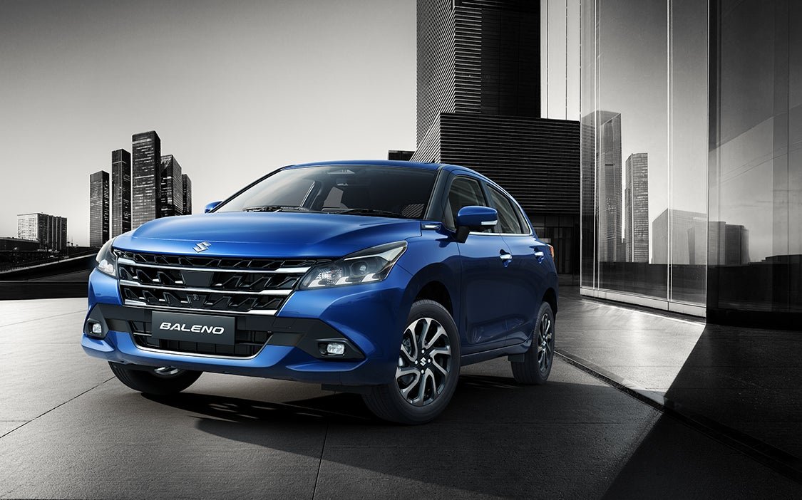 Maruti Suzuki Baleno facelift in blue, three-quarter front view