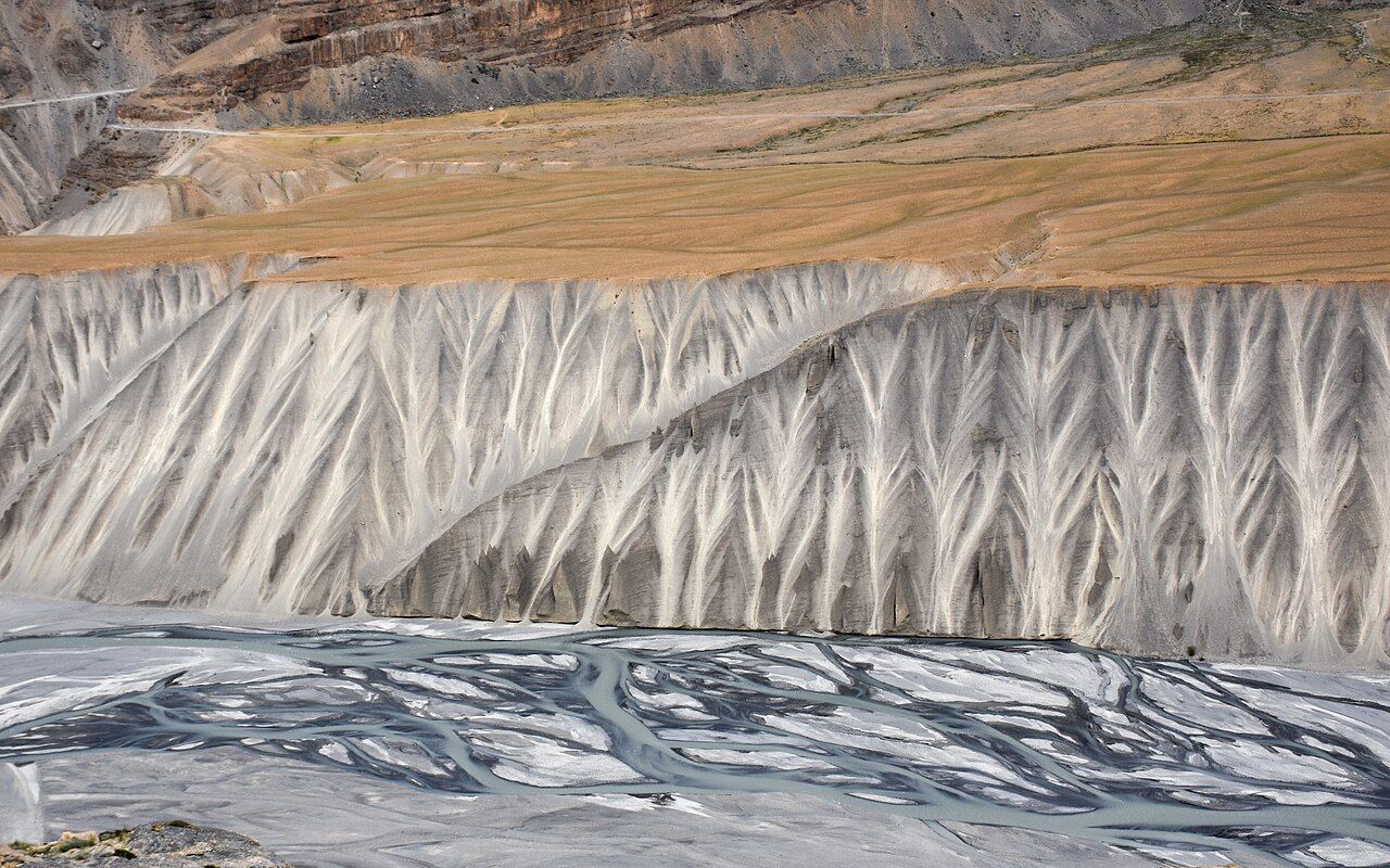 NH505 mountain road above Kaza in Spiti, on the Rally of Himalayas route