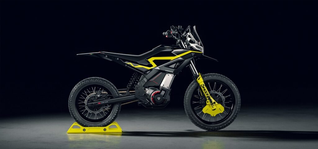 Ultraviolette Shockwave, exterior