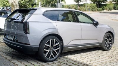 Volvo Cuts 2,500 Jobs as Q3 Loss Hits $530 Million